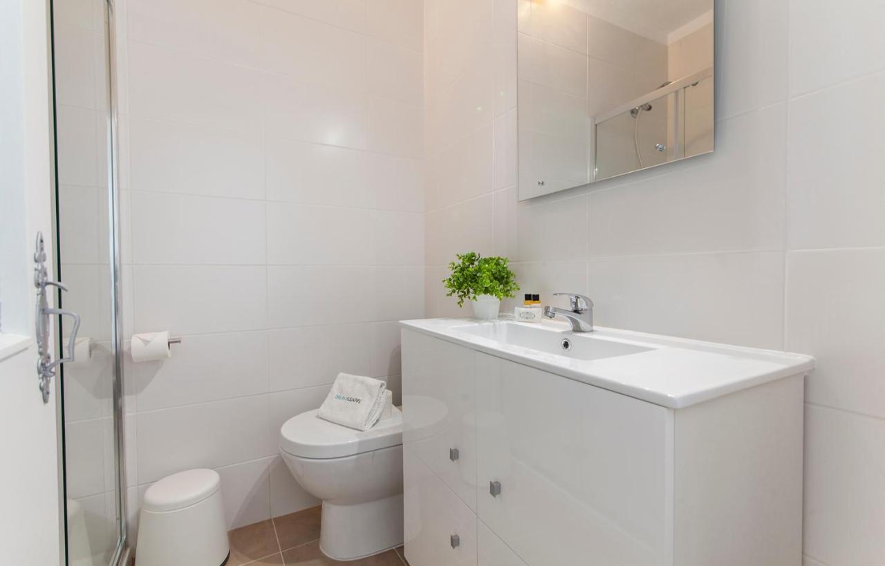 Апартаменты B48 - Olive Tree Street 2 Bed Flat Лагуш Экстерьер фото